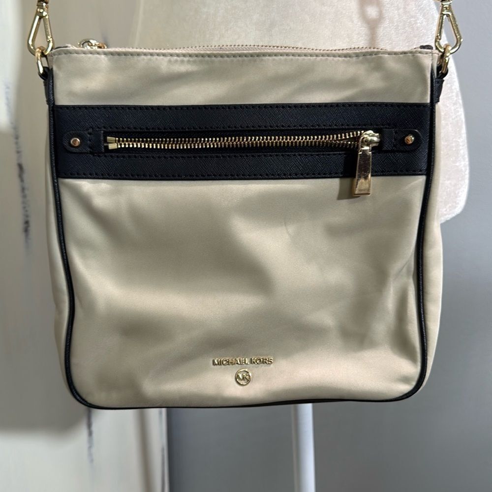 Michael Kors Nylon Crossbody Bag Cream Black Gold Hardware Travel Purse